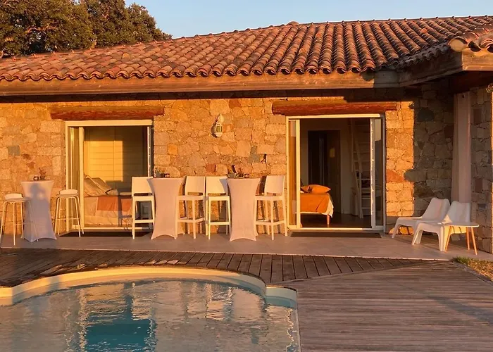 לינה וארוחת בוקר Santoni 2 *